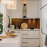 Апартаменты Lomami - 3 Bedrooms In Avenidas Novas Лиссабон